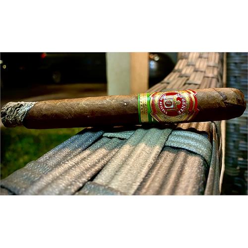 Arturo Fuente Natural 8-5-8 6  * 47