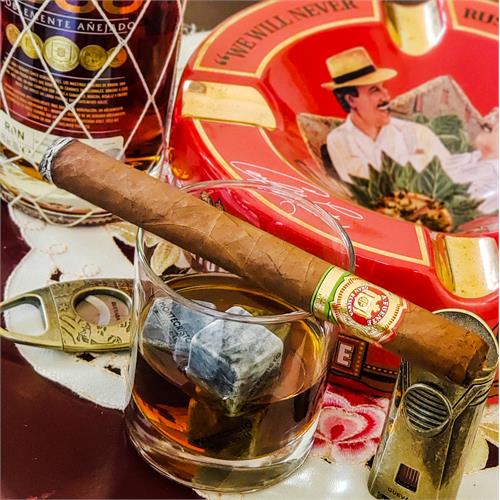 Arturo Fuente Natural Churchill 7 1/4 * 48