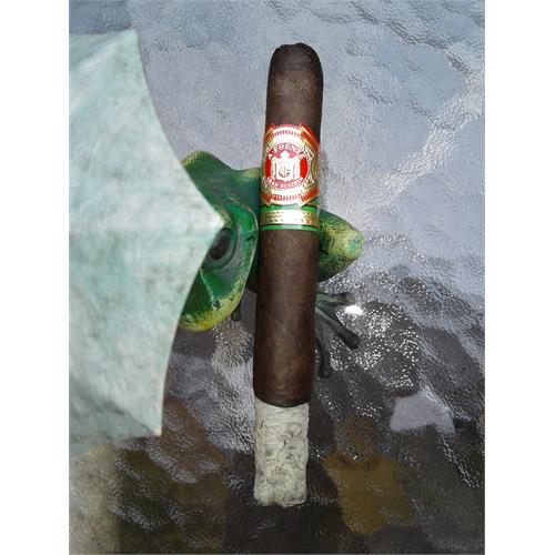 Arturo Fuente Maduro 8-5-8 6  * 47