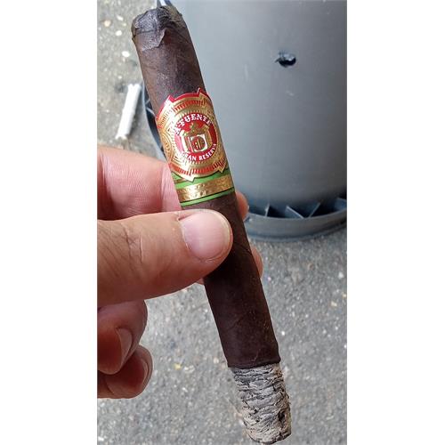 Arturo Fuente Maduro 8-5-8 6  * 47