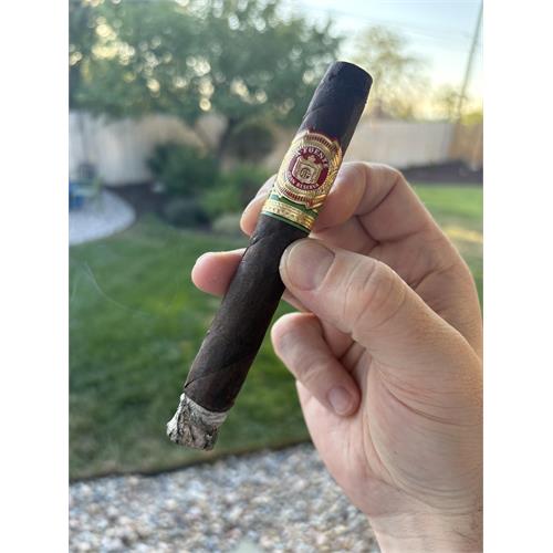 Arturo Fuente Maduro 8-5-8 6  * 47