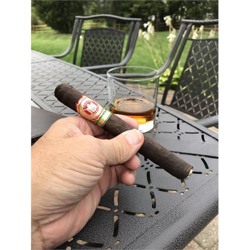 Arturo Fuente Maduro 8-5-8 6  * 47
