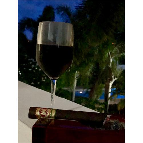 Arturo Fuente Maduro 8-5-8 6  * 47
