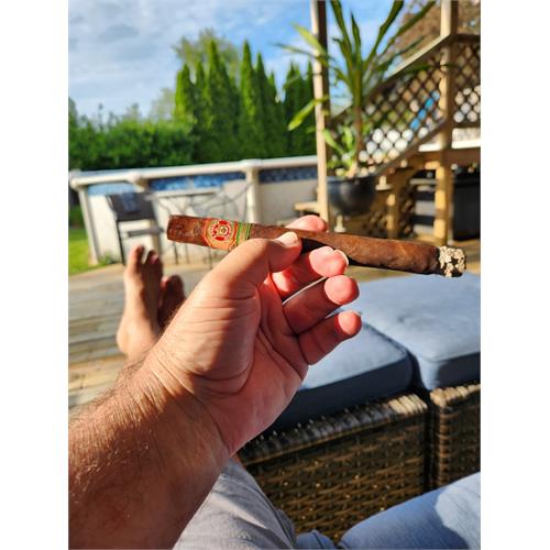 Arturo Fuente Maduro Canones 8 1/2 * 52