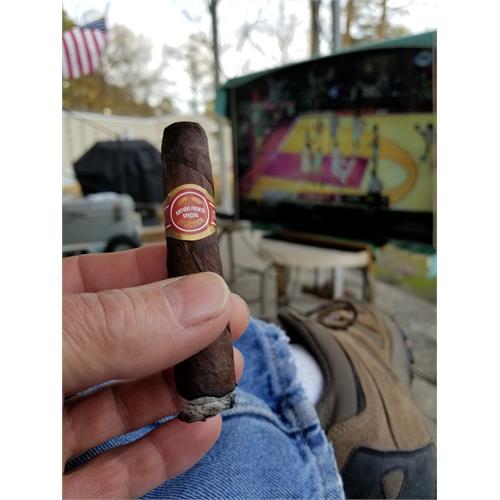 Arturo Fuente Maduro Curly Head Deluxe 6 1/2 * 43