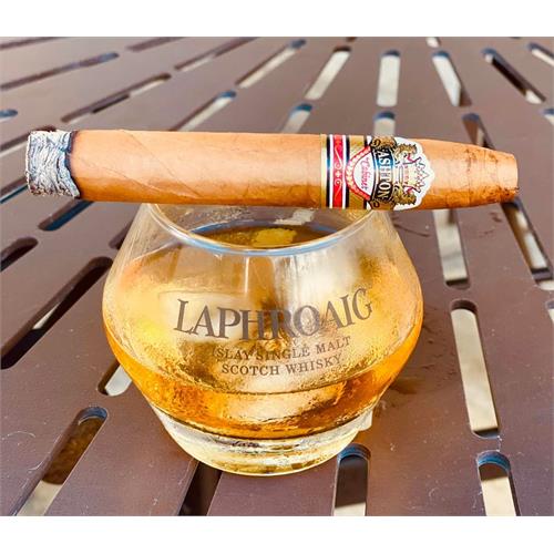 Ashton Cabinet Belicoso 5 1/4 * 52