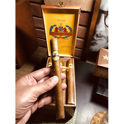 Baccarat Havana The Game Double Corona 7 1/2 * 50