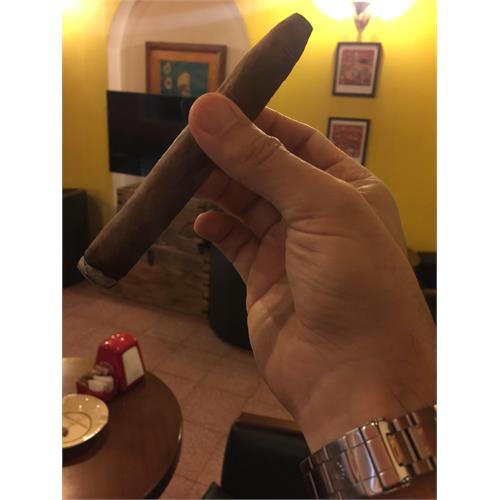 Cuesta Rey Centro Fino Sungrown Pyramid No. 9 6 1/4 * 52