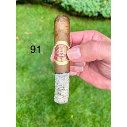 H. Upmann Vintage Cameroon Robusto 5  * 52