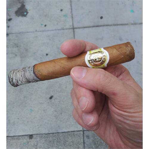 Macanudo Cafe Hyde Park 5 1/2 * 49