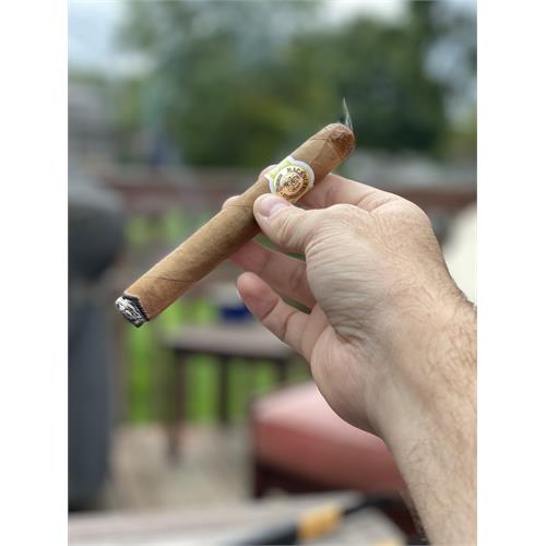 Macanudo Cafe Hyde Park 5 1/2 * 49