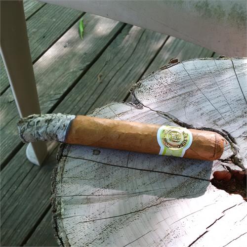 Macanudo Cafe Hyde Park 5 1/2 * 49
