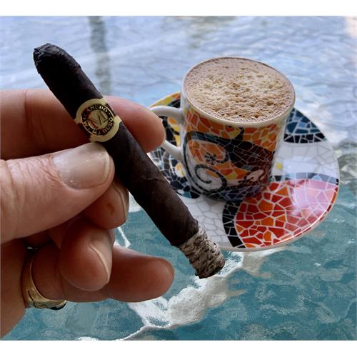 Macanudo Maduro Ascots 4 3/16 * 32