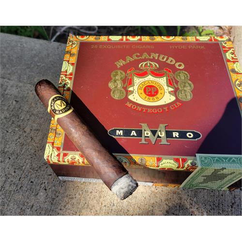 Macanudo Maduro Hyde Park 5 1/2 * 49