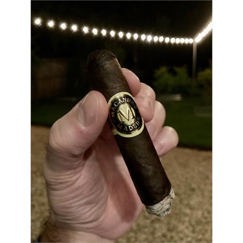 Macanudo Maduro Hyde Park 5 1/2 * 49