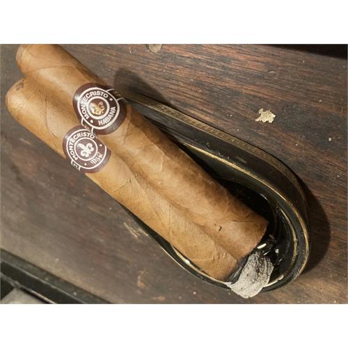 Montecristo Robusto 5  * 50