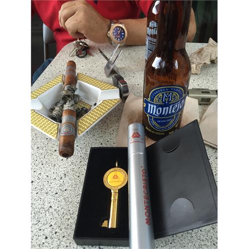 Montecristo Platinum Churchill Tube 7  * 50