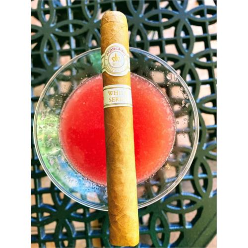 Montecristo White Churchill 7  * 54