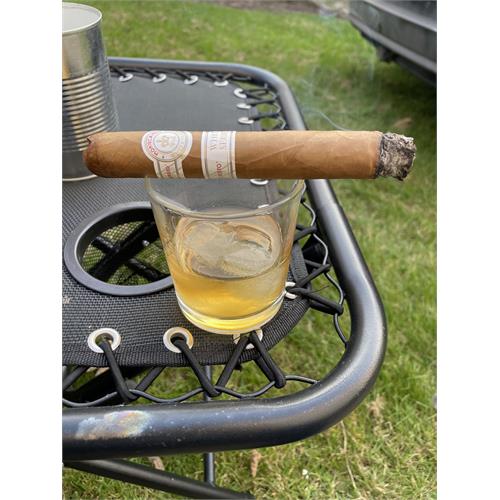 Montecristo White Toro 6  * 54