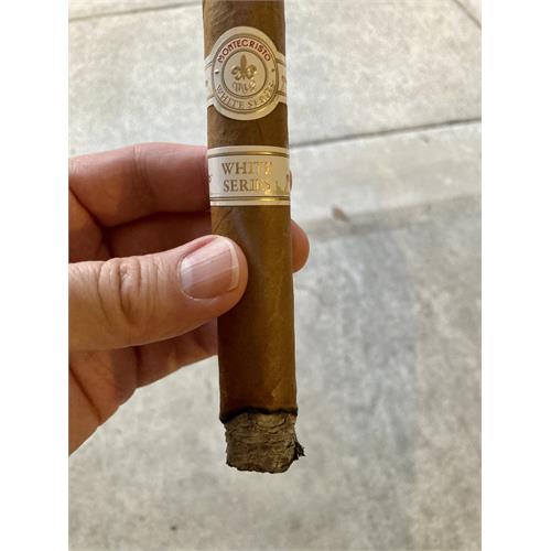 Montecristo White Toro 6  * 54