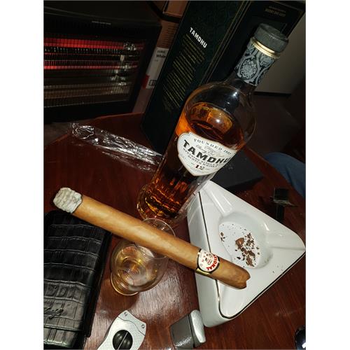 National Brand Cuban Seed Imperial 8 1/2 * 52