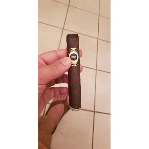 Onyx Reserve Robusto 5  * 50