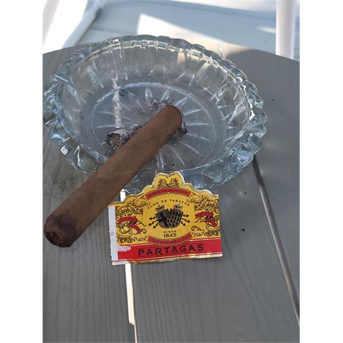 Partagas Natural No. 1 6 3/4 * 43