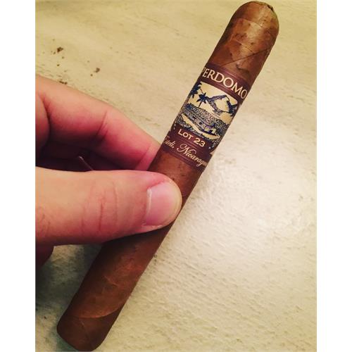 Perdomo Lot 23 Robusto 5  * 50
