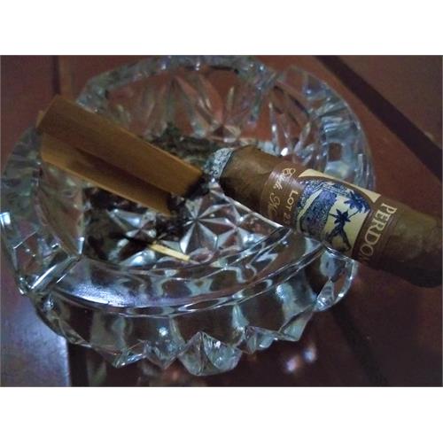 Perdomo Lot 23 Toro 6  * 50