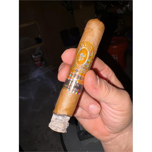 Perdomo Reserve Champagne Robusto 5  * 54