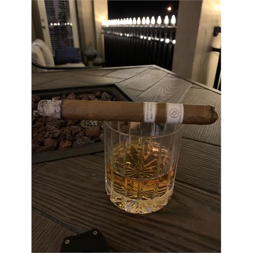 Rocky Patel Vintage 1999 Churchill 7  * 48