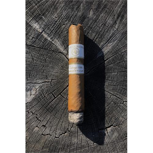 Rocky Patel Vintage 1999 Robusto 5 1/2 * 50