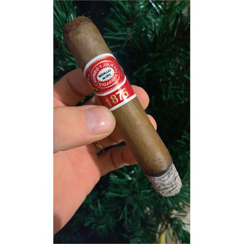 Romeo y Julieta 1875 Bully 5  * 50
