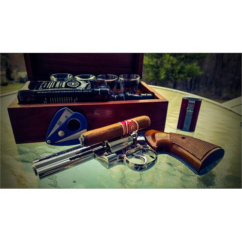 Romeo y Julieta 1875 Bully 5  * 50