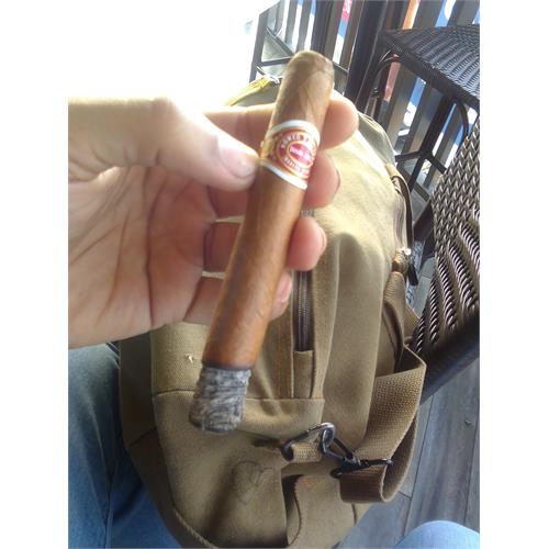 Romeo y Julieta 1875 Bully 5  * 50