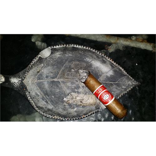 Romeo y Julieta 1875 Bully 5  * 50