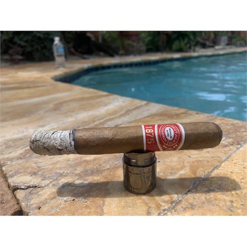 Romeo y Julieta 1875 Deluxe #1 Glass 7  * 50