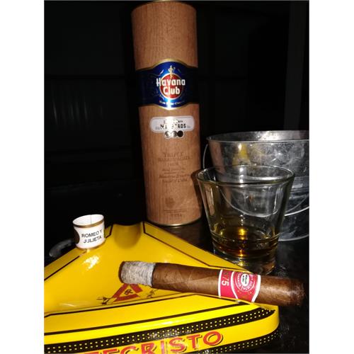 Romeo y Julieta 1875 Deluxe #2 Glass 6  * 50