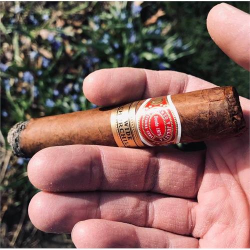 Romeo y Julieta Reserva Real Churchill 7  * 50