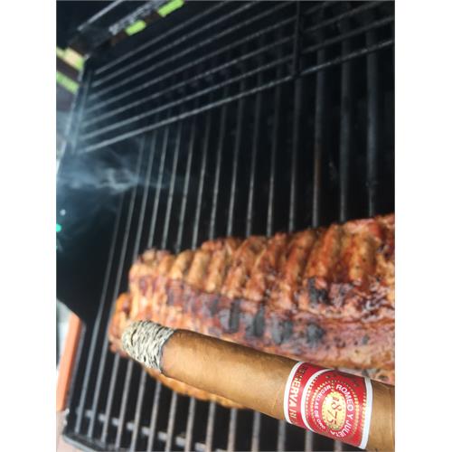 Romeo y Julieta Reserva Real Corona 5 1/2 * 44