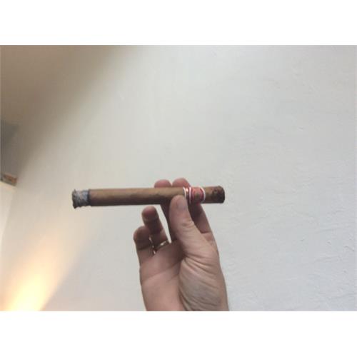 Romeo y Julieta Reserva Real Lonsdale 6 5/8 * 44