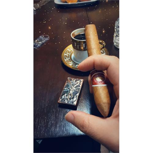 Romeo y Julieta Reserva Real No 2 6 1/8 * 52