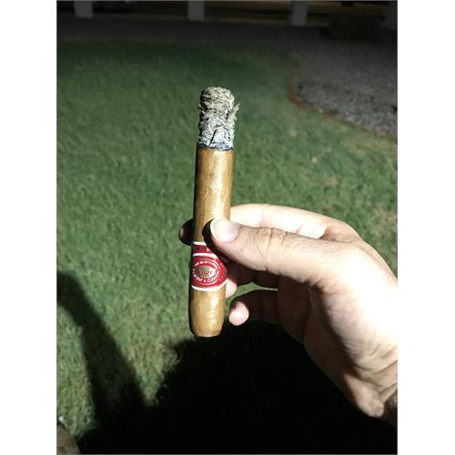 Romeo y Julieta Reserva Real No 2 6 1/8 * 52
