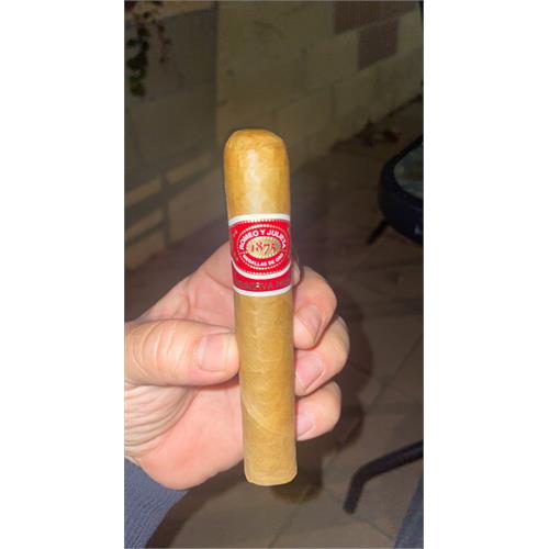 Romeo y Julieta Reserva Real Robusto 5  * 52