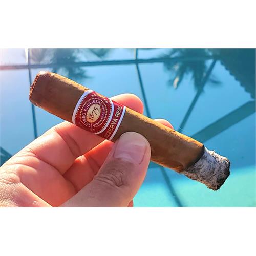 Romeo y Julieta Reserva Real Robusto 5  * 52