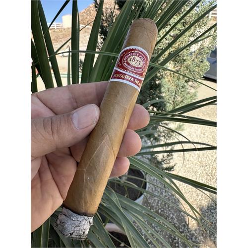Romeo y Julieta Reserva Real Toro 6  * 54