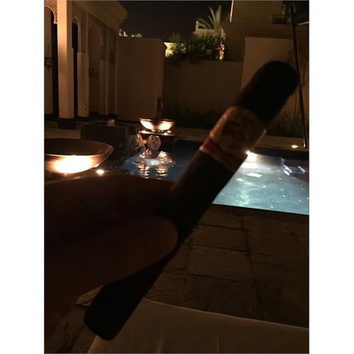 La Gloria Cubana Serie R Maduro No. 7 7  * 58