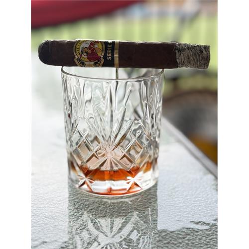 La Gloria Cubana Serie R Natural No. 4 4 7/8 * 52