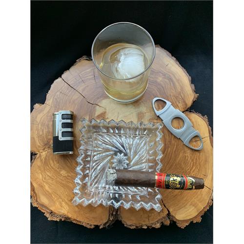 Partagas Black Label Piramide 6  * 60