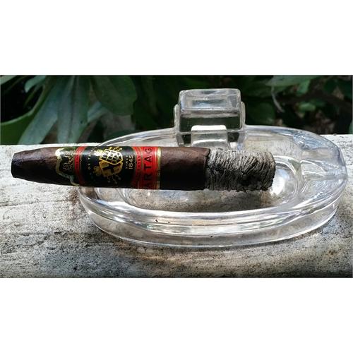 Partagas Black Label Piramide 6  * 60